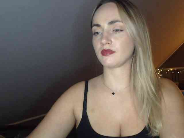ScarlettXQueen webcam