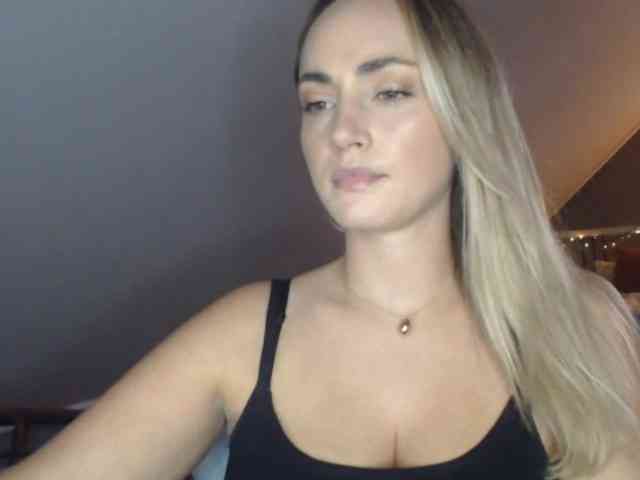 ScarlettXQueen webcam