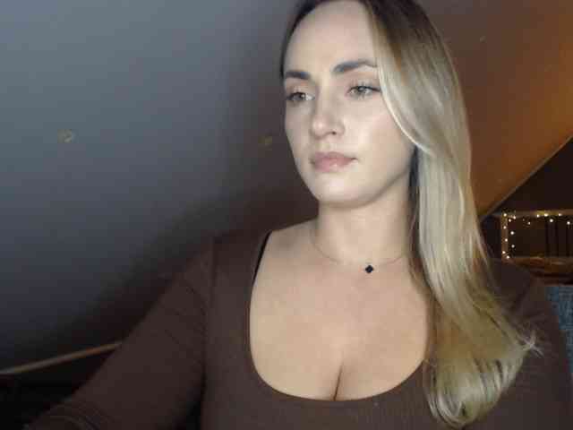 ScarlettXQueen webcam