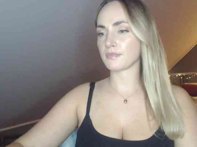 ScarlettXQueen webcam