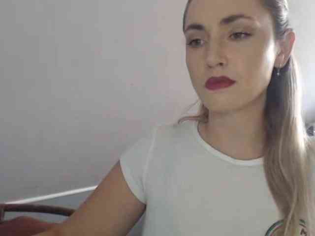 ScarlettXQueen webcam