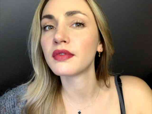 ScarlettXQueen webcam