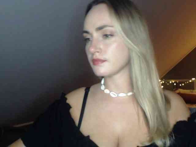 ScarlettXQueen webcam