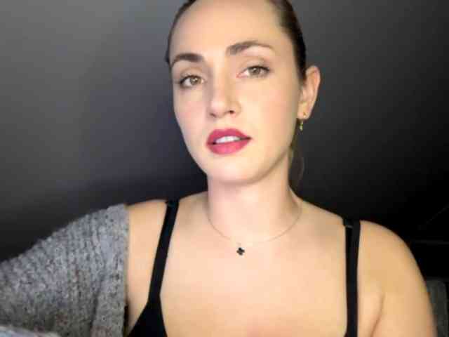 ScarlettXQueen webcam