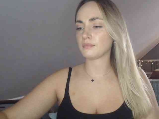 ScarlettXQueen webcam
