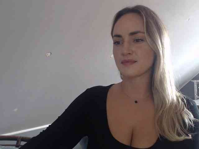ScarlettXQueen webcam