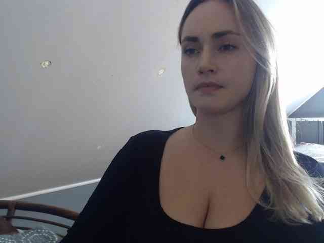 ScarlettXQueen webcam