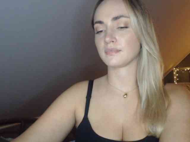 ScarlettXQueen webcam