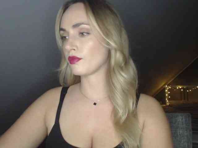 ScarlettXQueen webcam