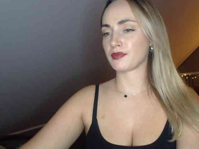 ScarlettXQueen webcam
