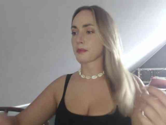 ScarlettXQueen webcam