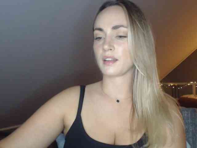 ScarlettXQueen - Girl 