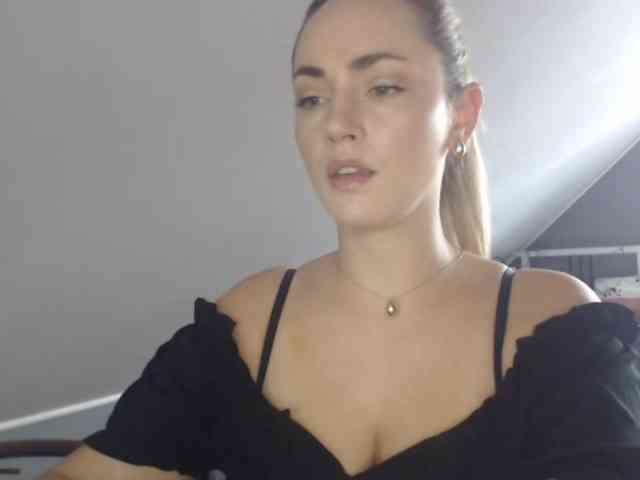 ScarlettXQueen webcam