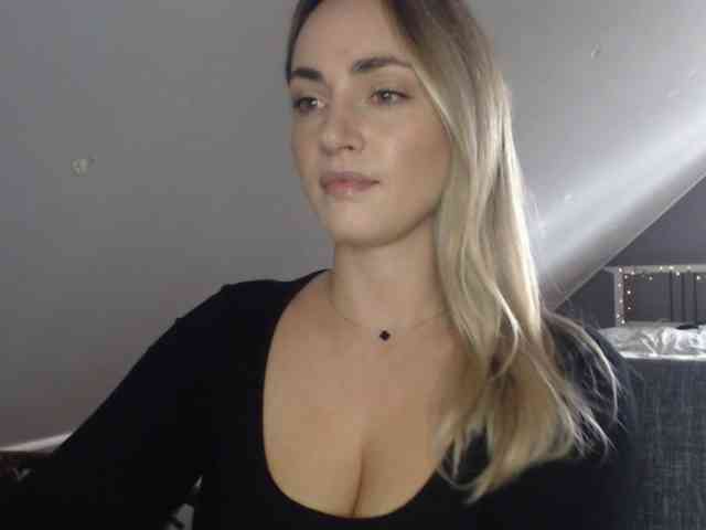 ScarlettXQueen webcam