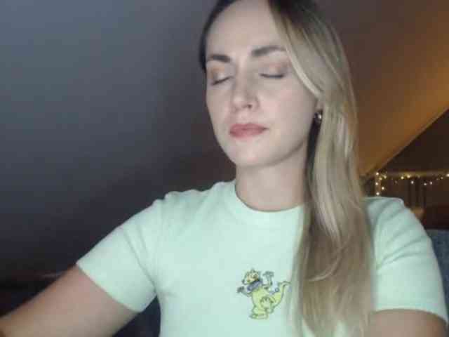 ScarlettXQueen webcam