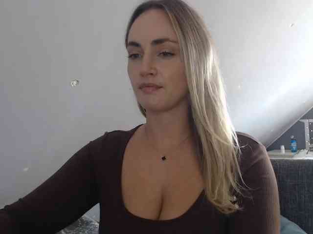 ScarlettXQueen webcam