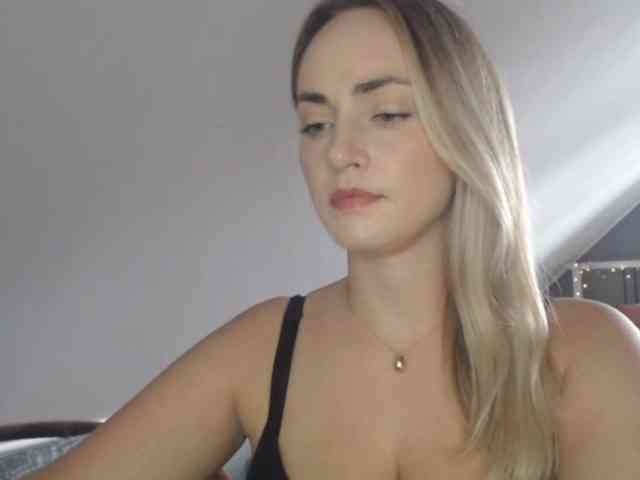 ScarlettXQueen webcam
