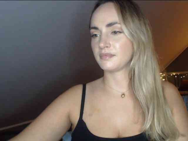 ScarlettXQueen webcam