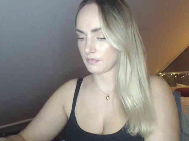 ScarlettXQueen Live Webcam on BongaCams