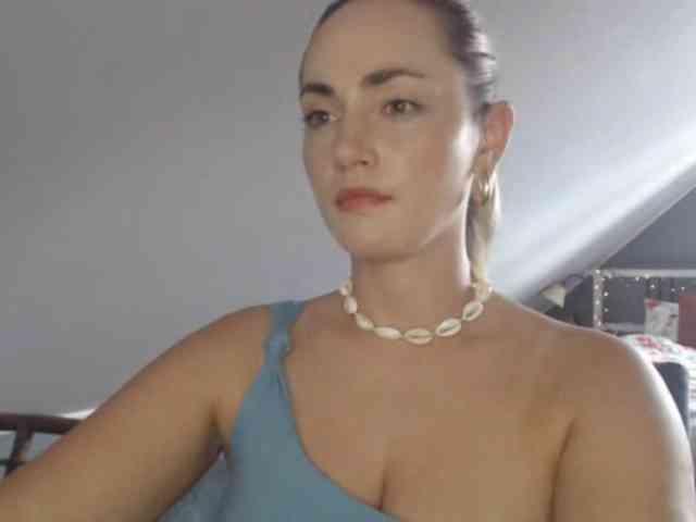 ScarlettXQueen webcam