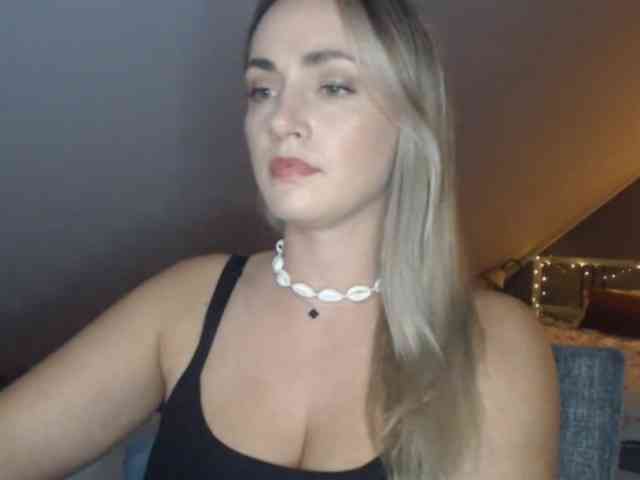 ScarlettXQueen webcam