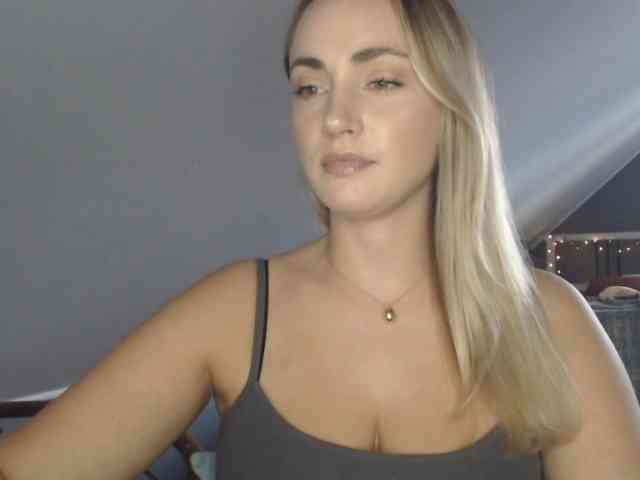 ScarlettXQueen webcam