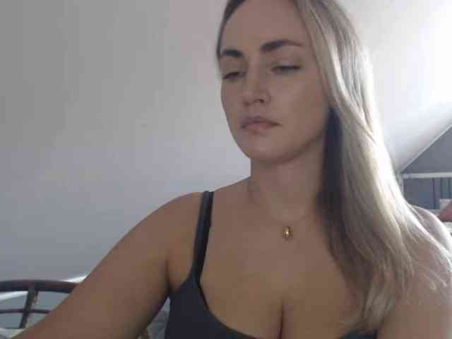 ScarlettXQueen webcam