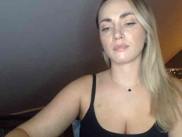 ScarlettXQueen webcam