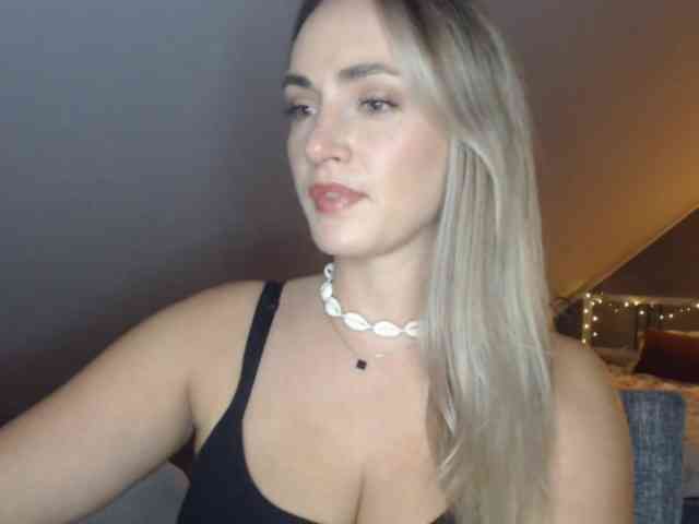 ScarlettXQueen webcam