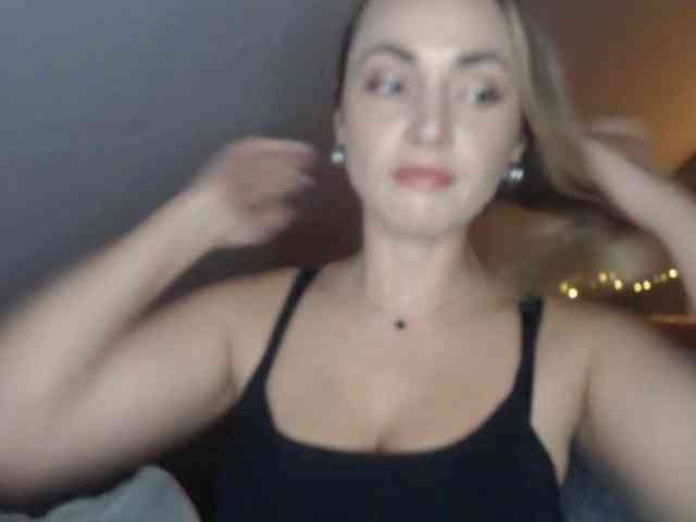 ScarlettXQueen webcam