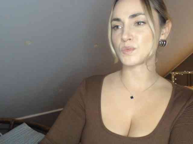 ScarlettXQueen webcam