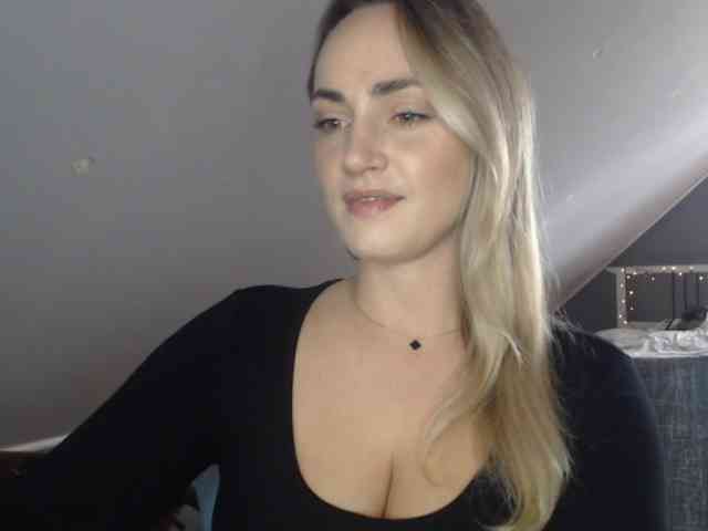 ScarlettXQueen webcam