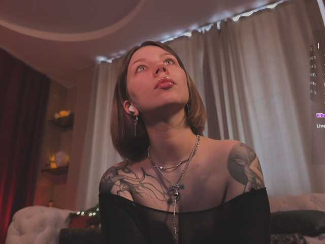 queen-of-tease live cam on BongaCams