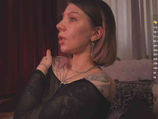 queen-of-tease queen-of-tease