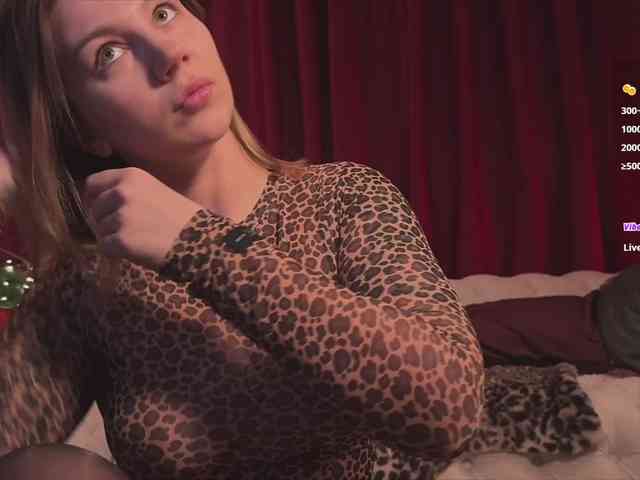 queen-of-tease webcam