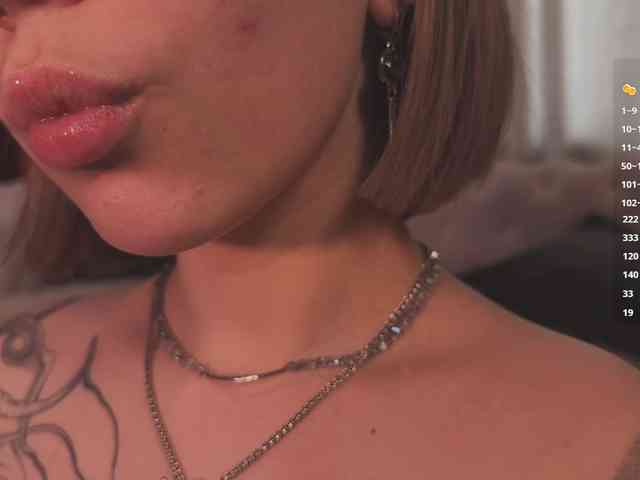 queen-of-tease webcam