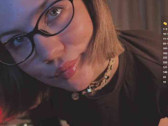 queen-of-tease webcam