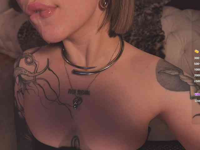 queen-of-tease webcam