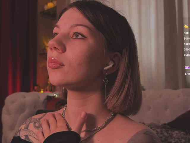 queen-of-tease webcam