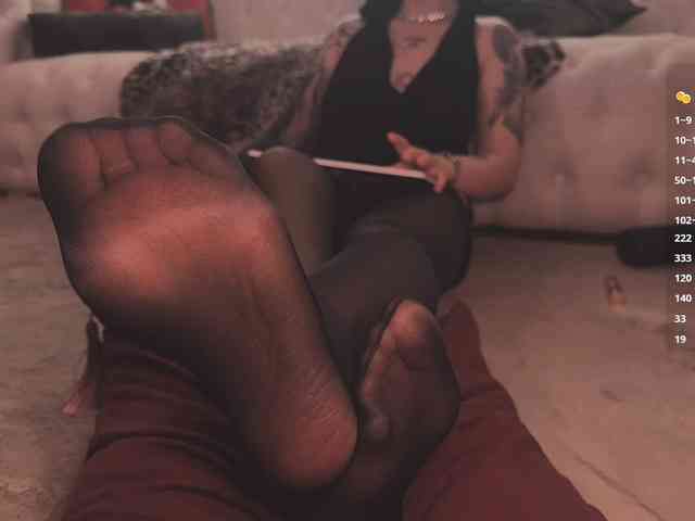queen-of-tease queen-of-tease
