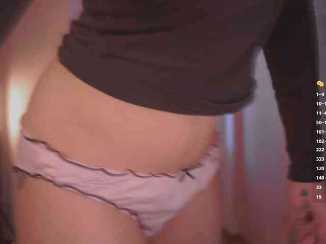 queen-of-tease webcam