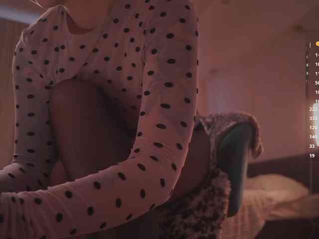 queen-of-tease webcam