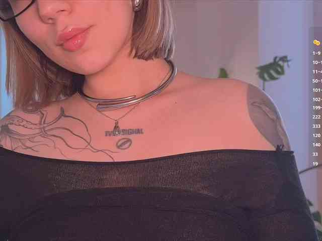 queen-of-tease webcam