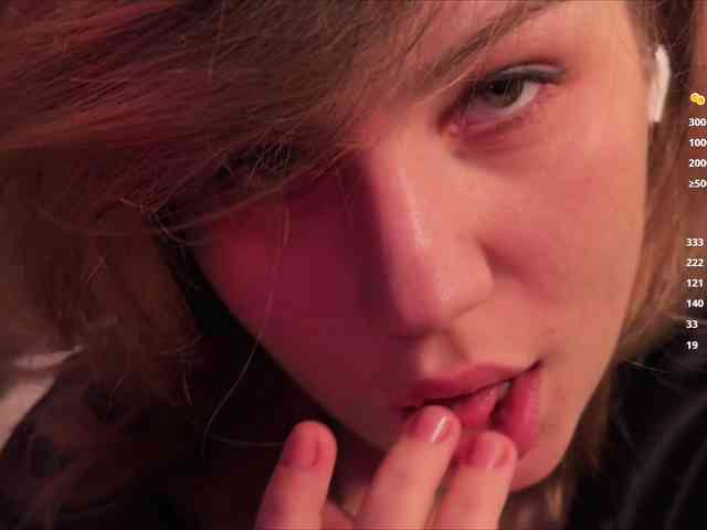 queen-of-tease webcam