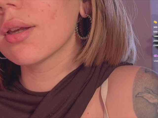 queen-of-tease webcam