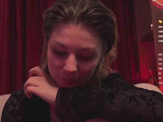 queen-of-tease queen-of-tease