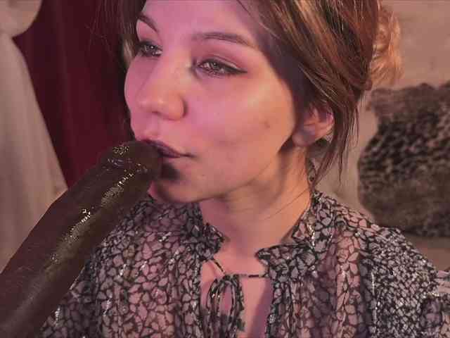 queen-of-tease webcam