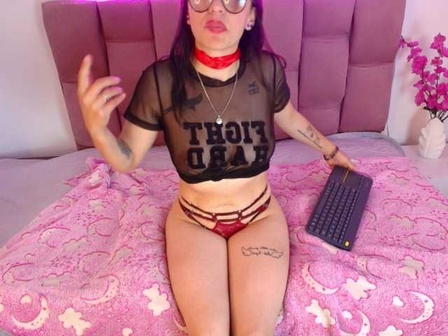 Afrodita-Rosse live cam on BongaCams