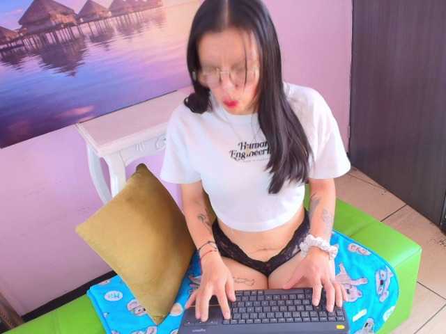 Afrodita-Rosse live cam on BongaCams