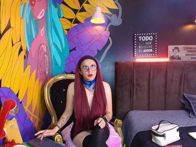 Afrodita-Rosse live cam on BongaCams